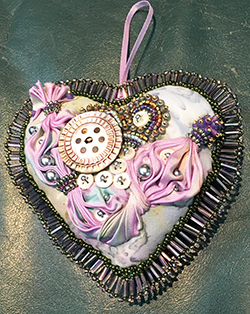 Heart wall piece with buttons